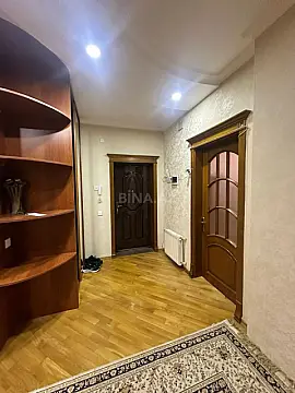 Satılır 3 otaqlı mənzil 150 m²