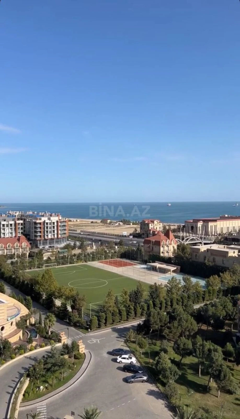 Satılır 7 otaqlı həyət evi 475 m²