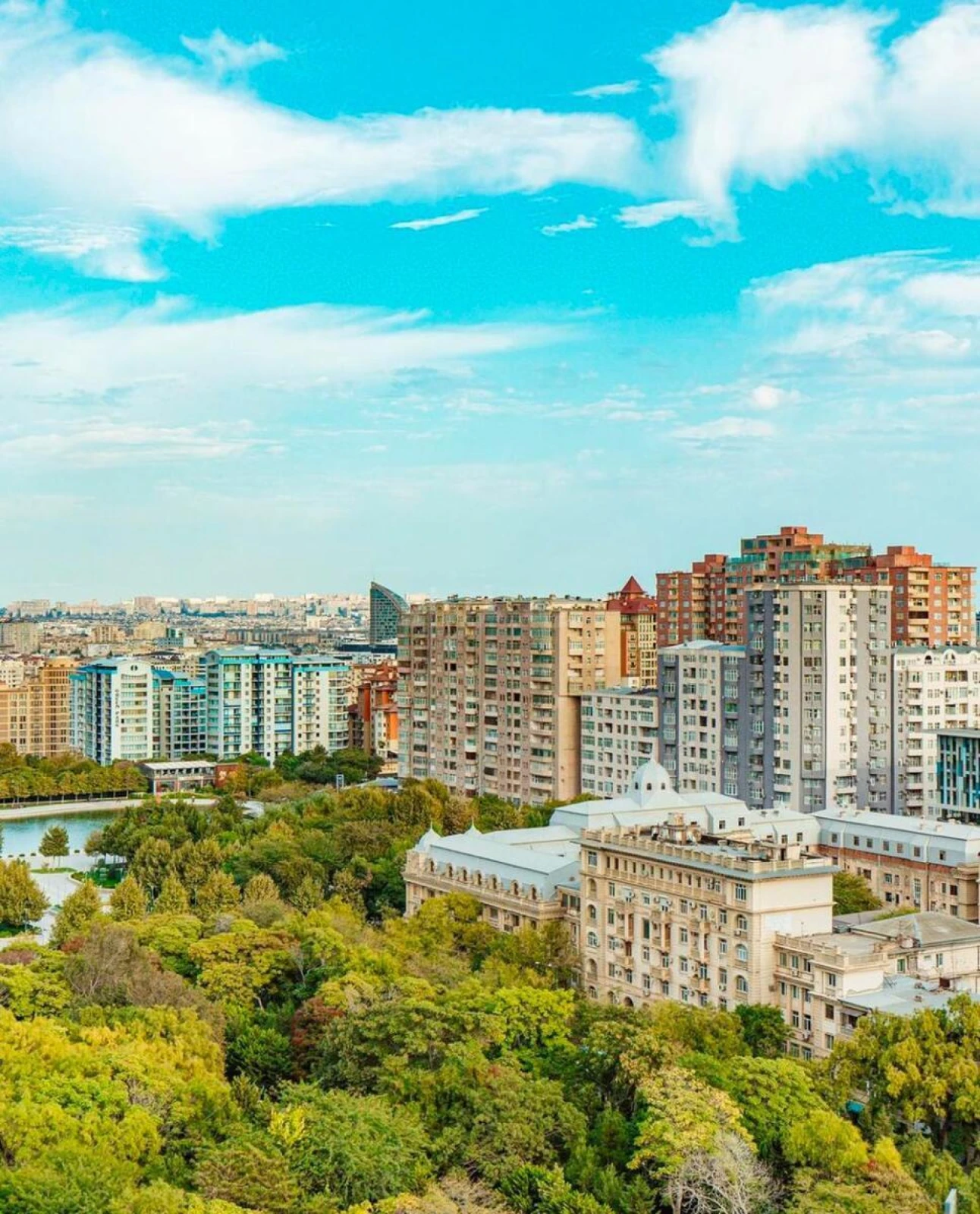 Satılır 2 otaqlı mənzil 95 m²