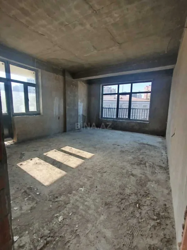 Satılır 2 otaqlı mənzil 95 m²