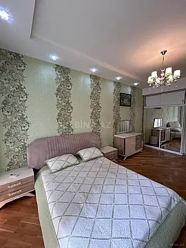 Kirayə verilir 2 otaqlı mənzil 112 m²