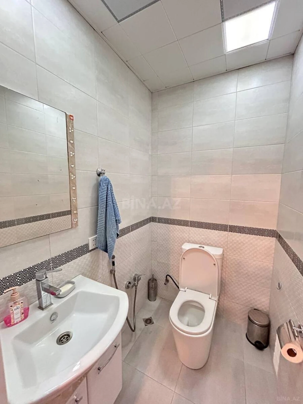 Kirayə verilir 2 otaqlı mənzil 112 m²
