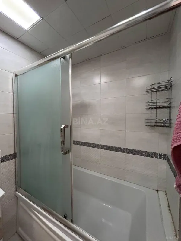 Kirayə verilir 2 otaqlı mənzil 112 m²