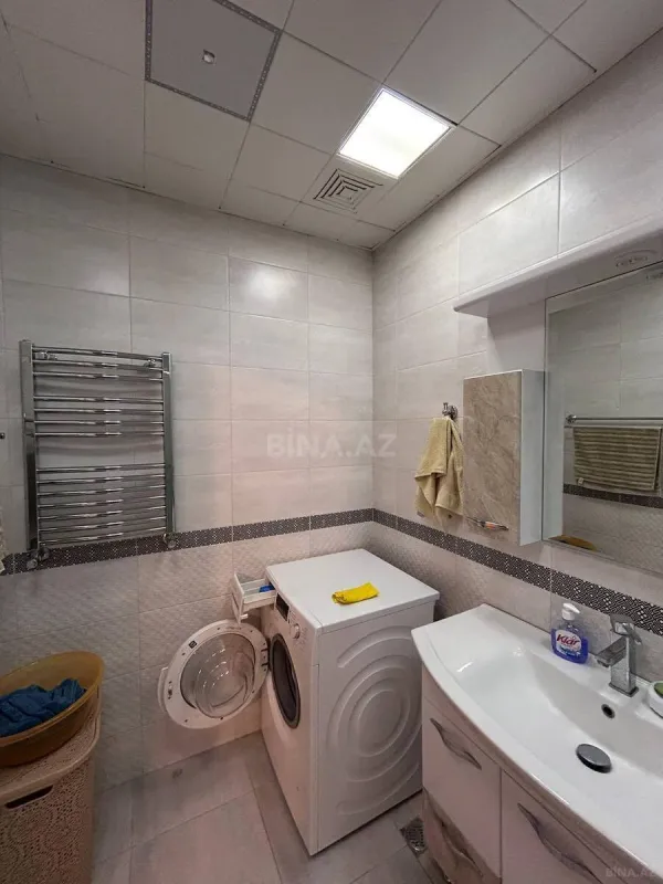 Kirayə verilir 2 otaqlı mənzil 112 m²
