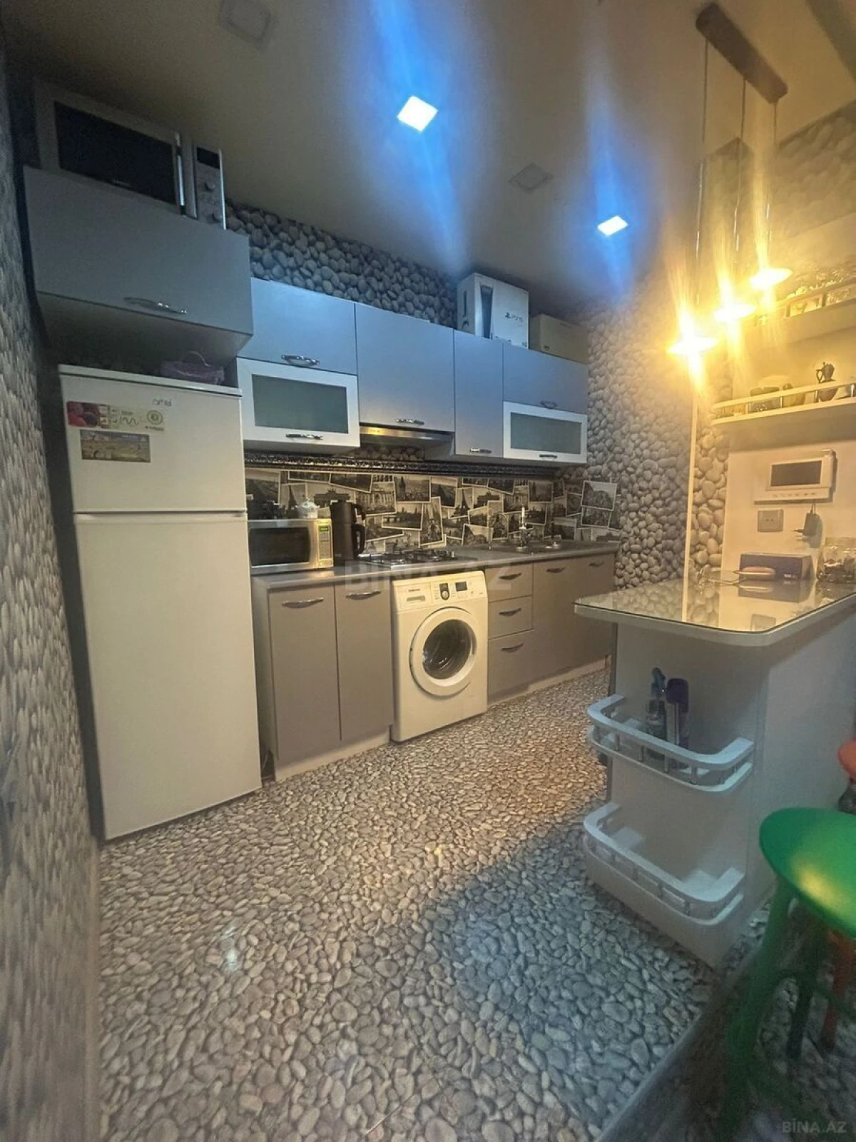 Kirayə verilir 2 otaqlı mənzil 52 m²