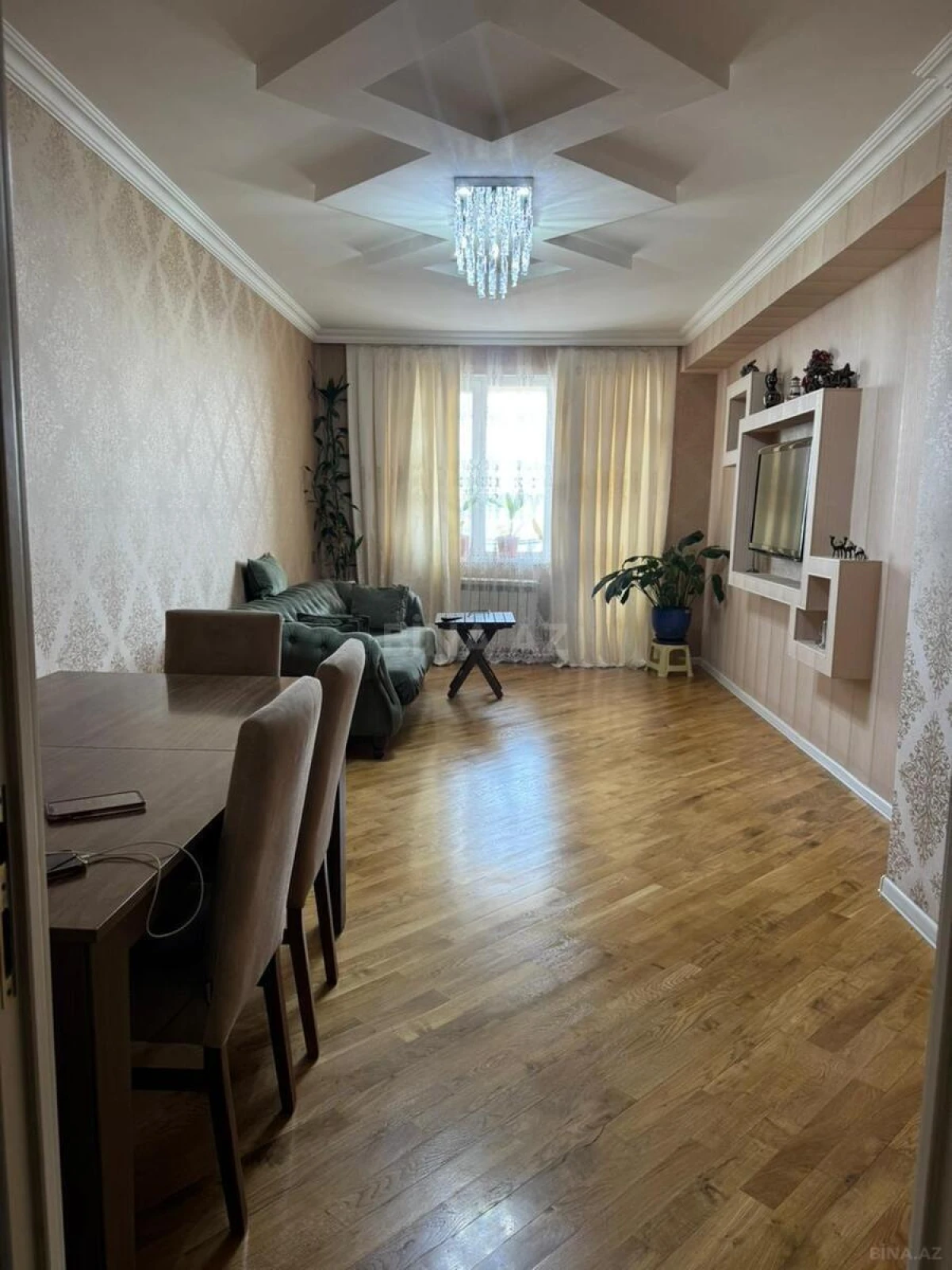 Satılır 3 otaqlı mənzil 120 m²