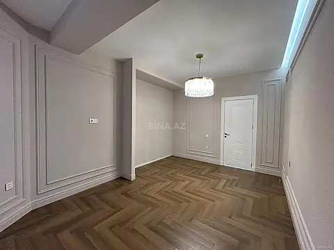 Satılır 3 otaqlı mənzil 110 m²
