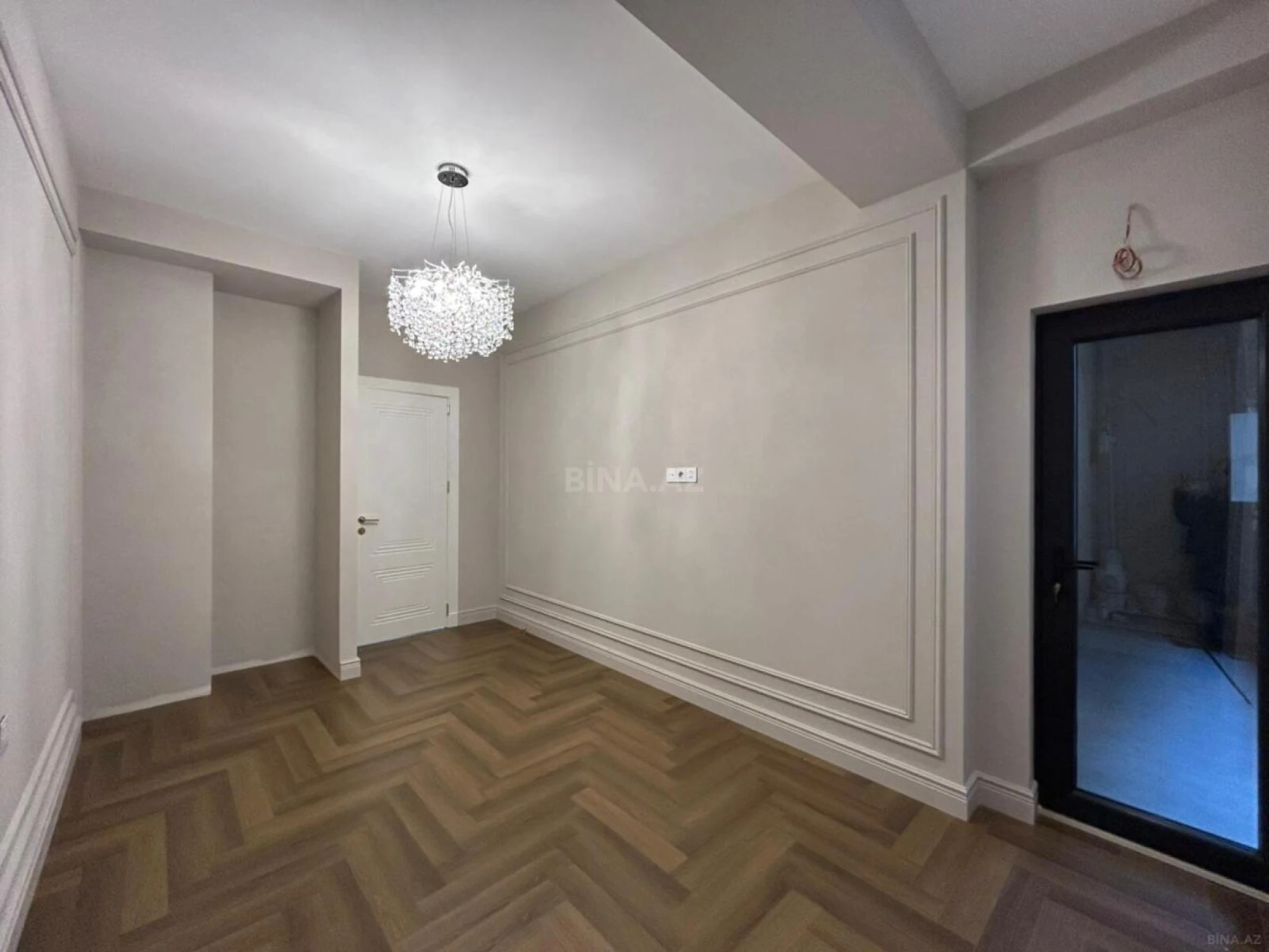 Satılır 3 otaqlı mənzil 110 m²
