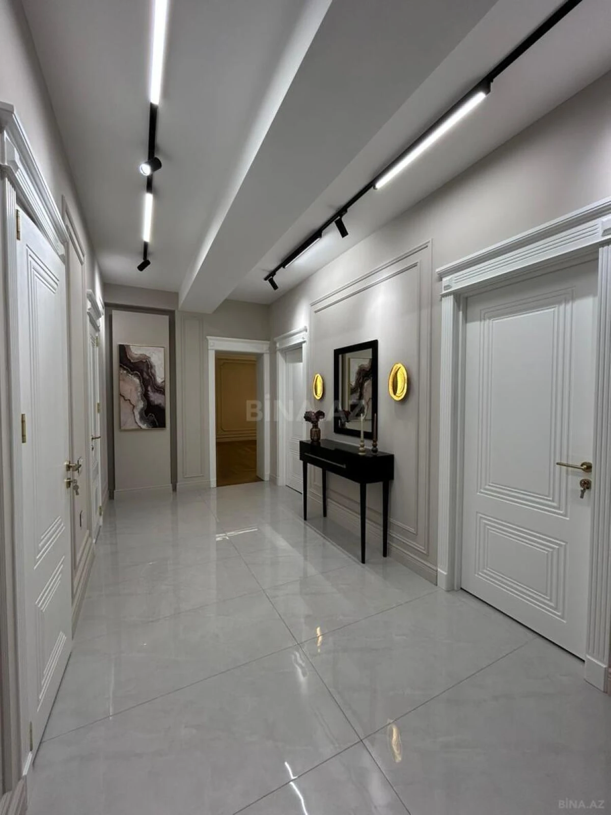Satılır 3 otaqlı mənzil 110 m²