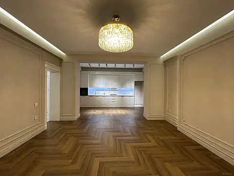 Satılır 3 otaqlı mənzil 110 m²