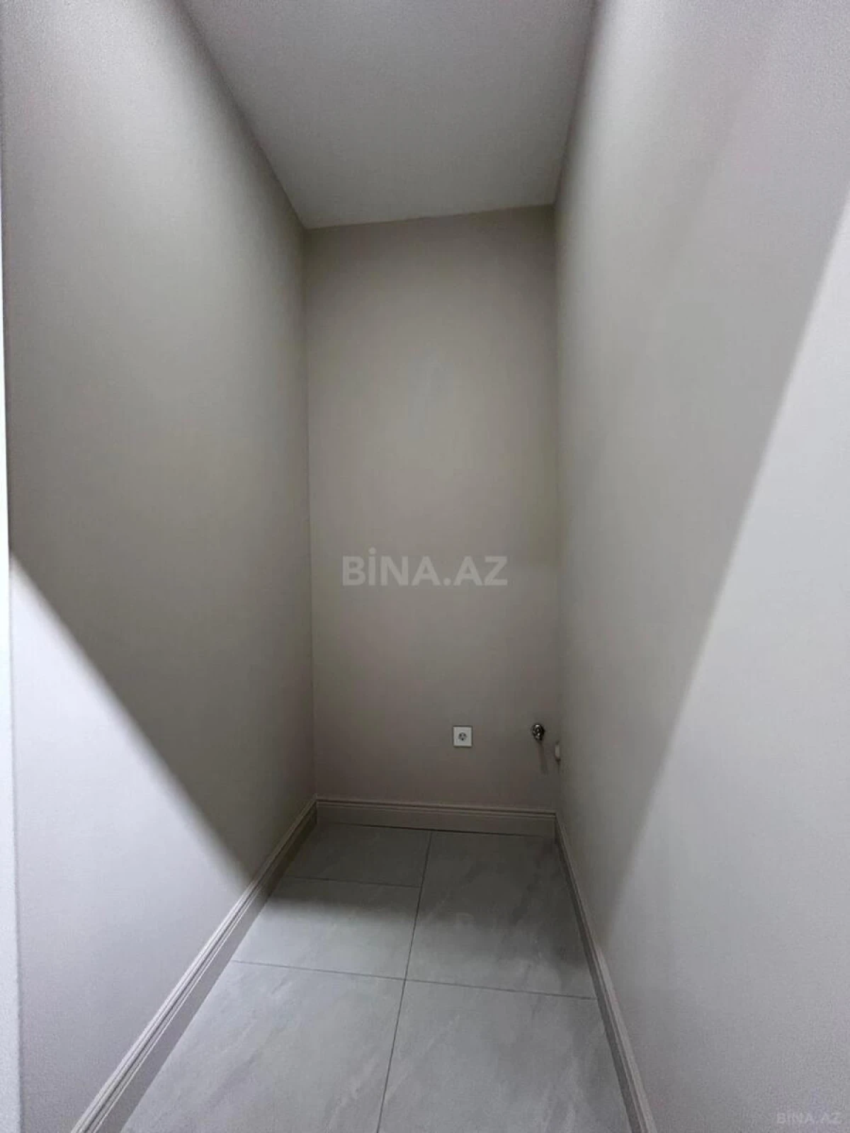 Satılır 3 otaqlı mənzil 110 m²