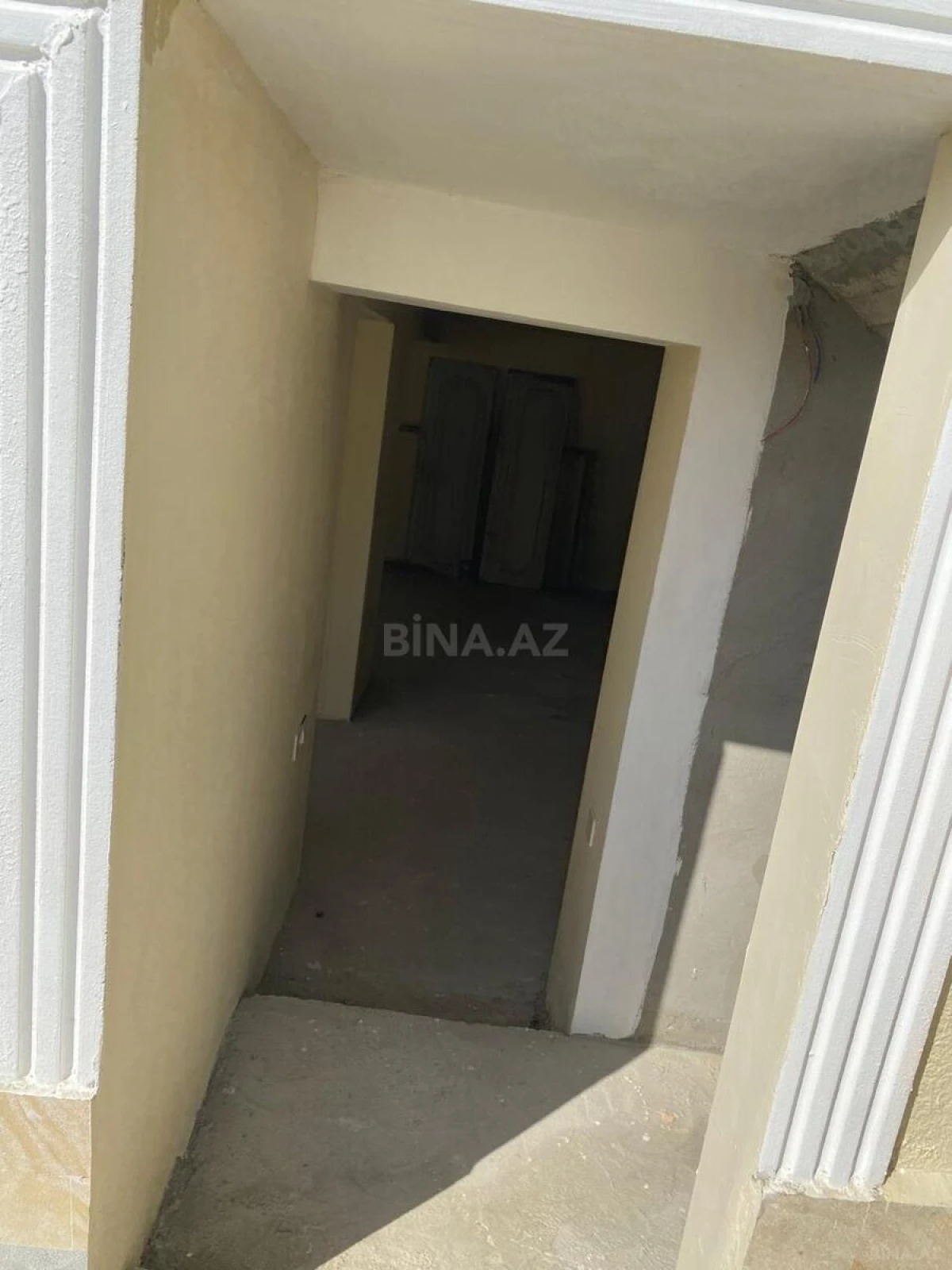 Satılır 4 otaqlı həyət evi 215 m²