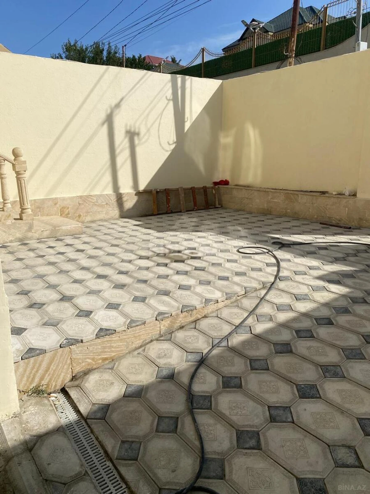 Satılır 4 otaqlı həyət evi 215 m²