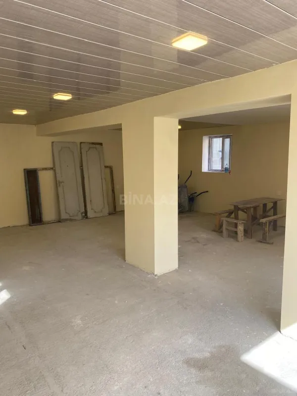 Satılır 4 otaqlı həyət evi 215 m²