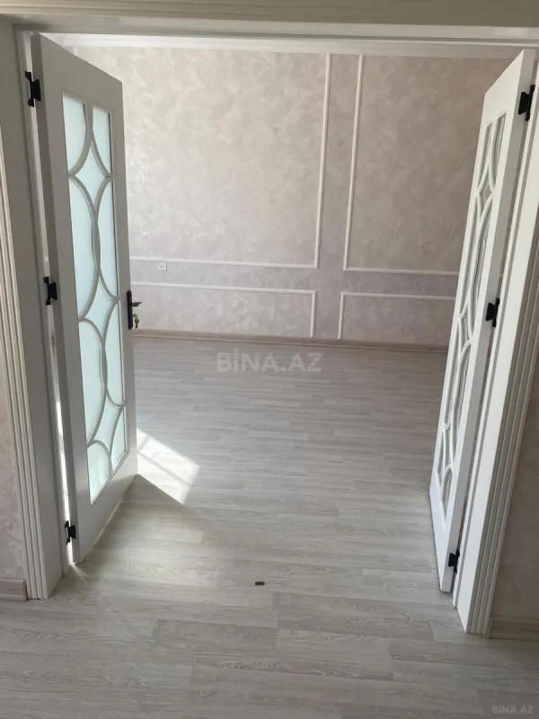 Satılır 4 otaqlı həyət evi 215 m²