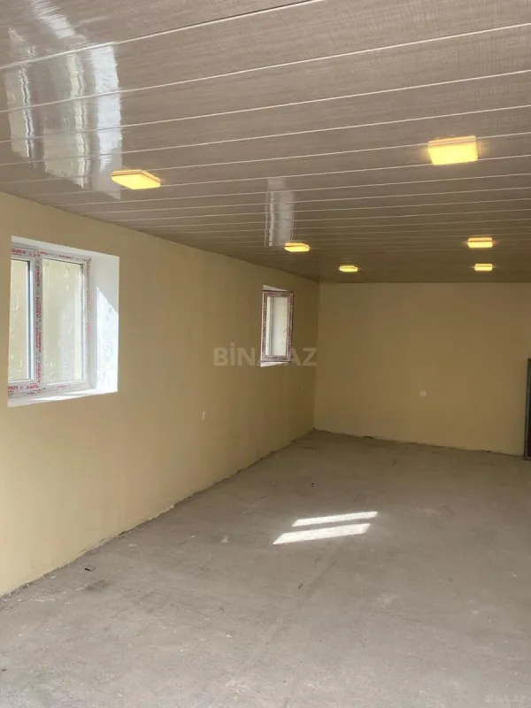 Satılır 4 otaqlı həyət evi 215 m²