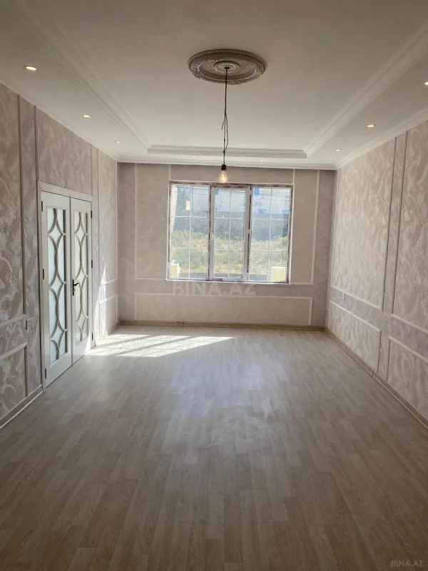 Satılır 4 otaqlı həyət evi 215 m²