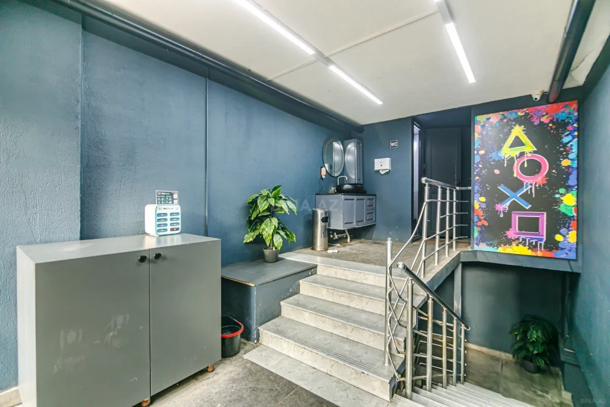 Satılır obyekt 442 m²