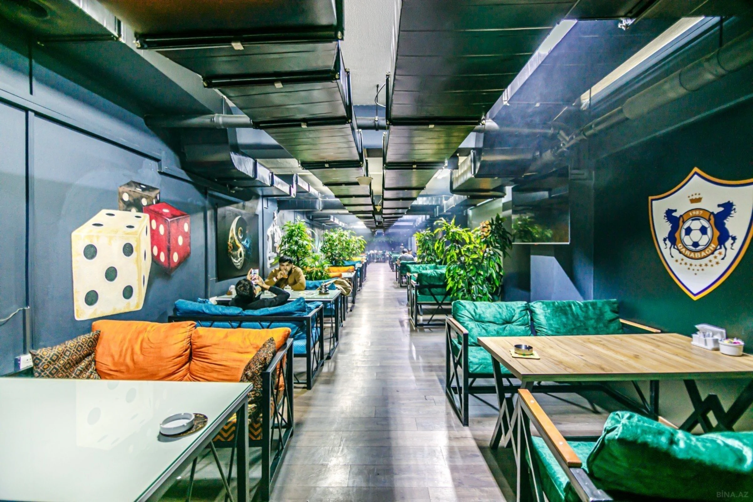 Satılır obyekt 442 m²