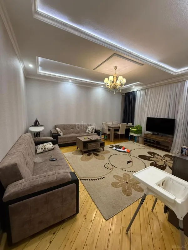 Kirayə verilir 2 otaqlı mənzil 80 m²