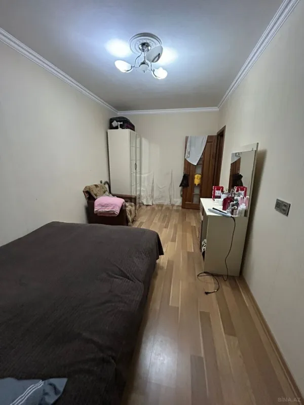 Satılır 2 otaqlı mənzil 75 m²
