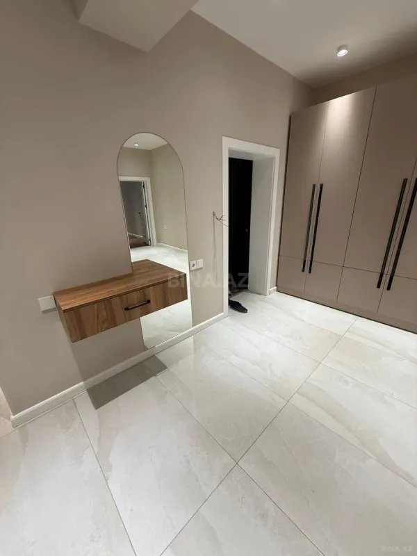 Kirayə verilir 3 otaqlı mənzil 145 m²