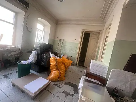 Kirayə verilir obyekt 200 m²