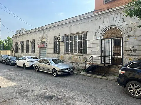 Kirayə verilir obyekt 200 m² — Bakı, Nizami 200.00 m²