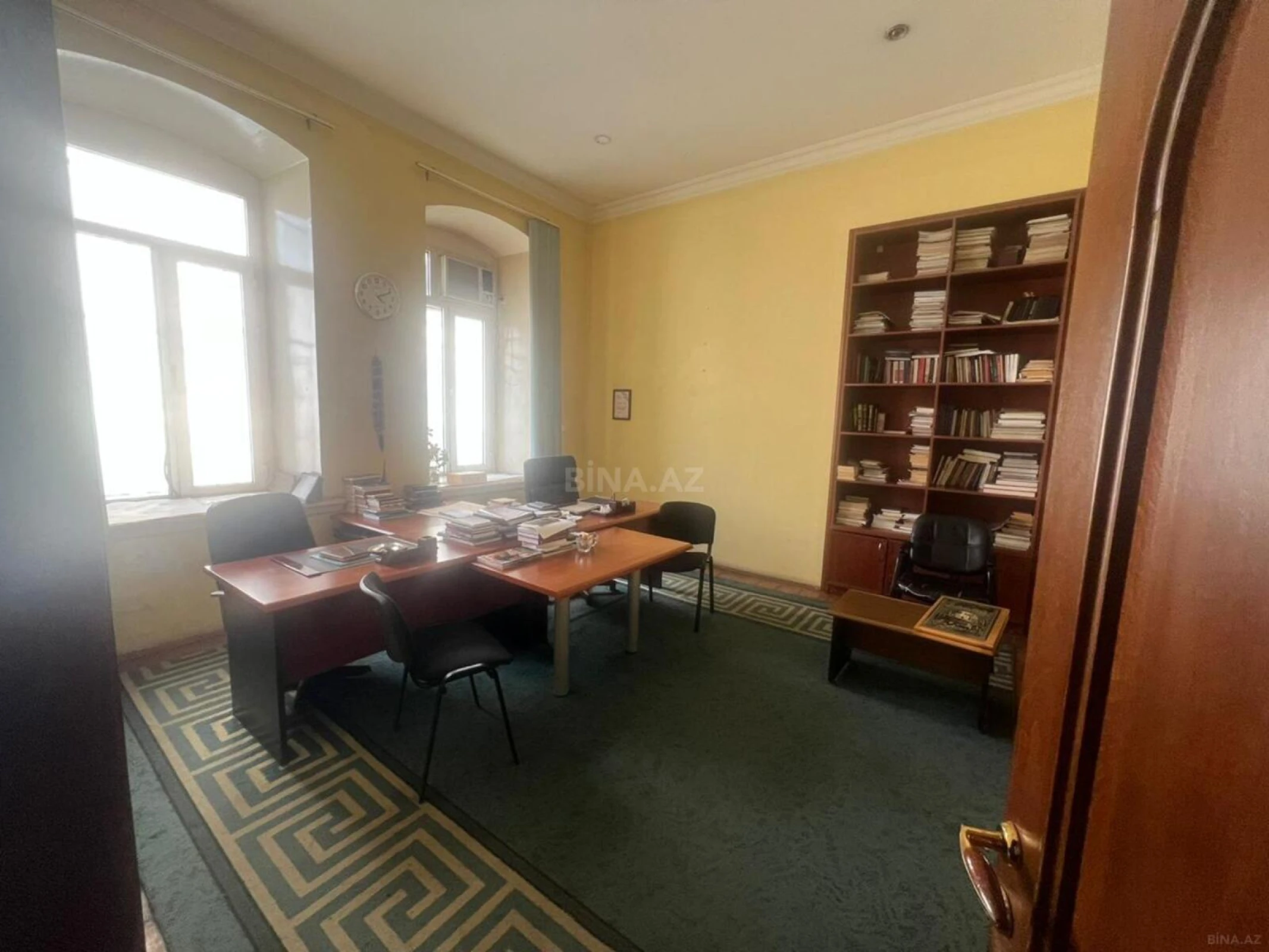 Kirayə verilir obyekt 200 m²