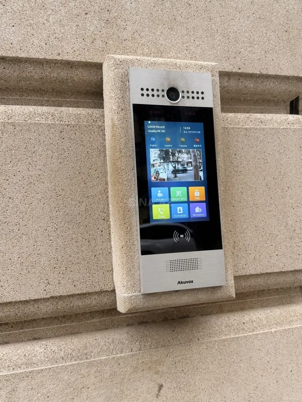 Satılır 1 otaqlı mənzil 70 m²