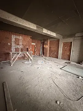 Satılır 1 otaqlı mənzil 70 m²