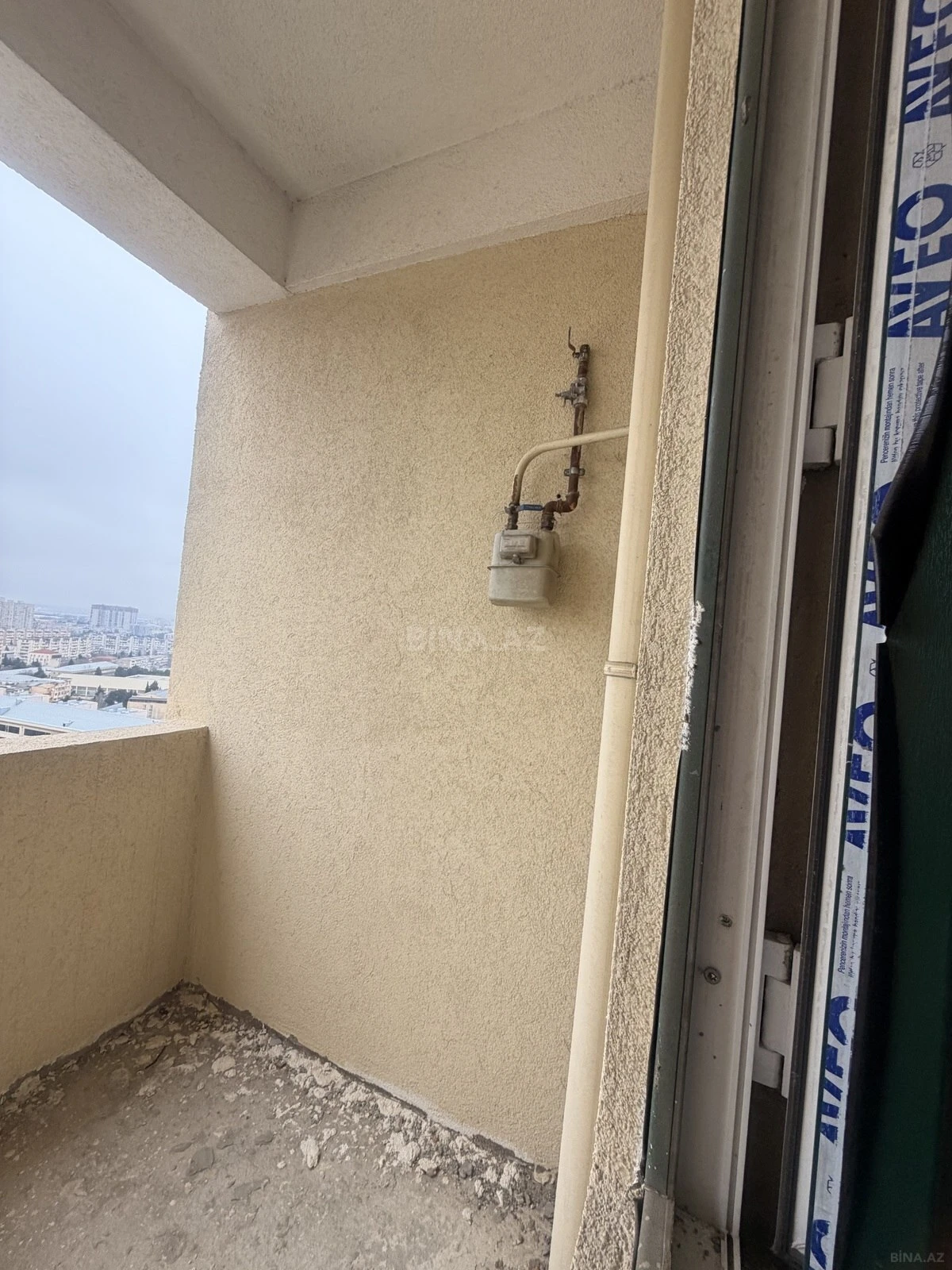Satılır 1 otaqlı mənzil 70 m²