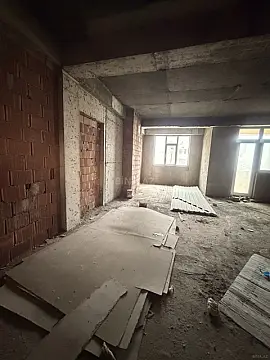 Satılır 1 otaqlı mənzil 70 m²