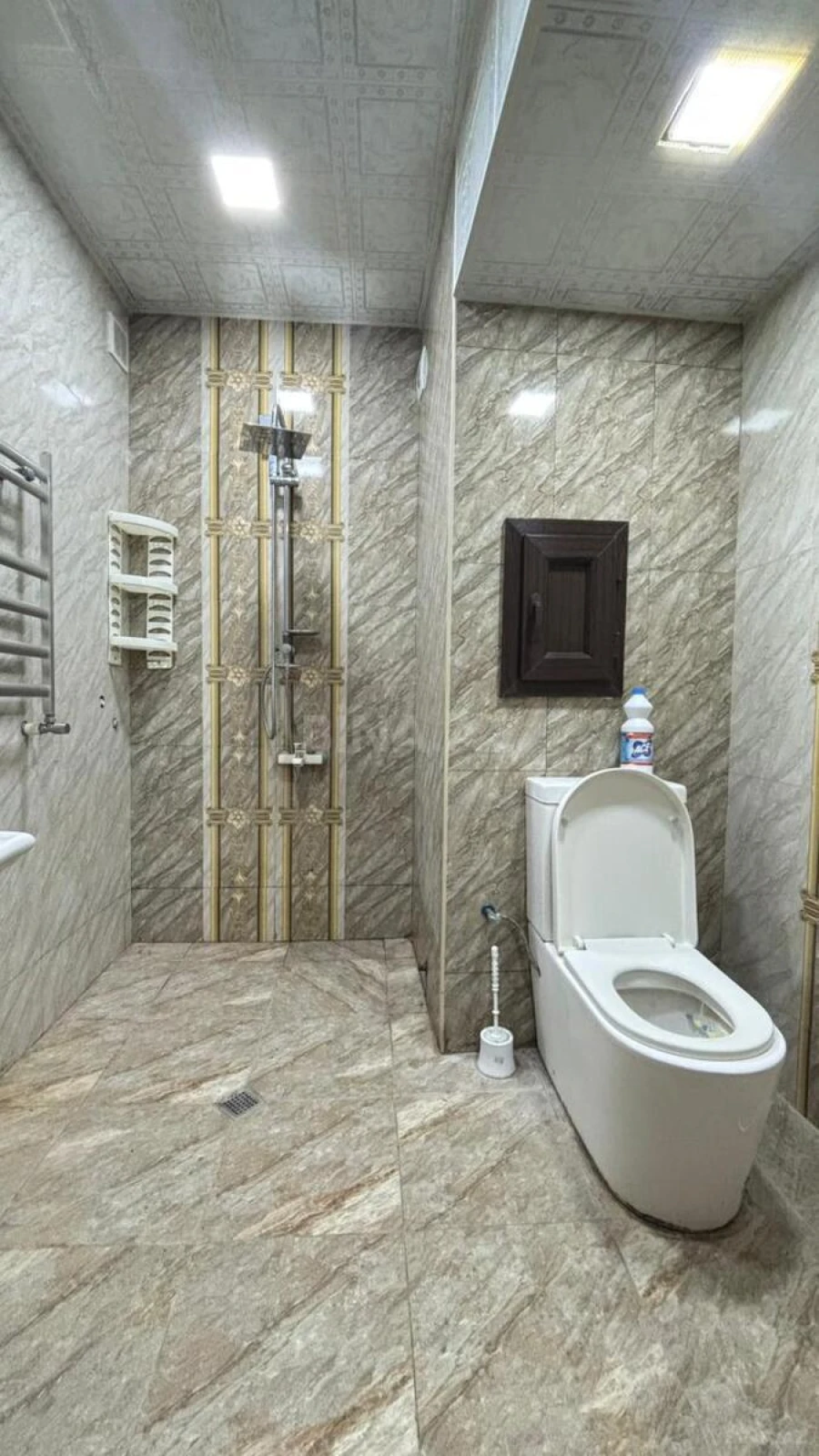 Kirayə verilir 2 otaqlı mənzil 60 m²