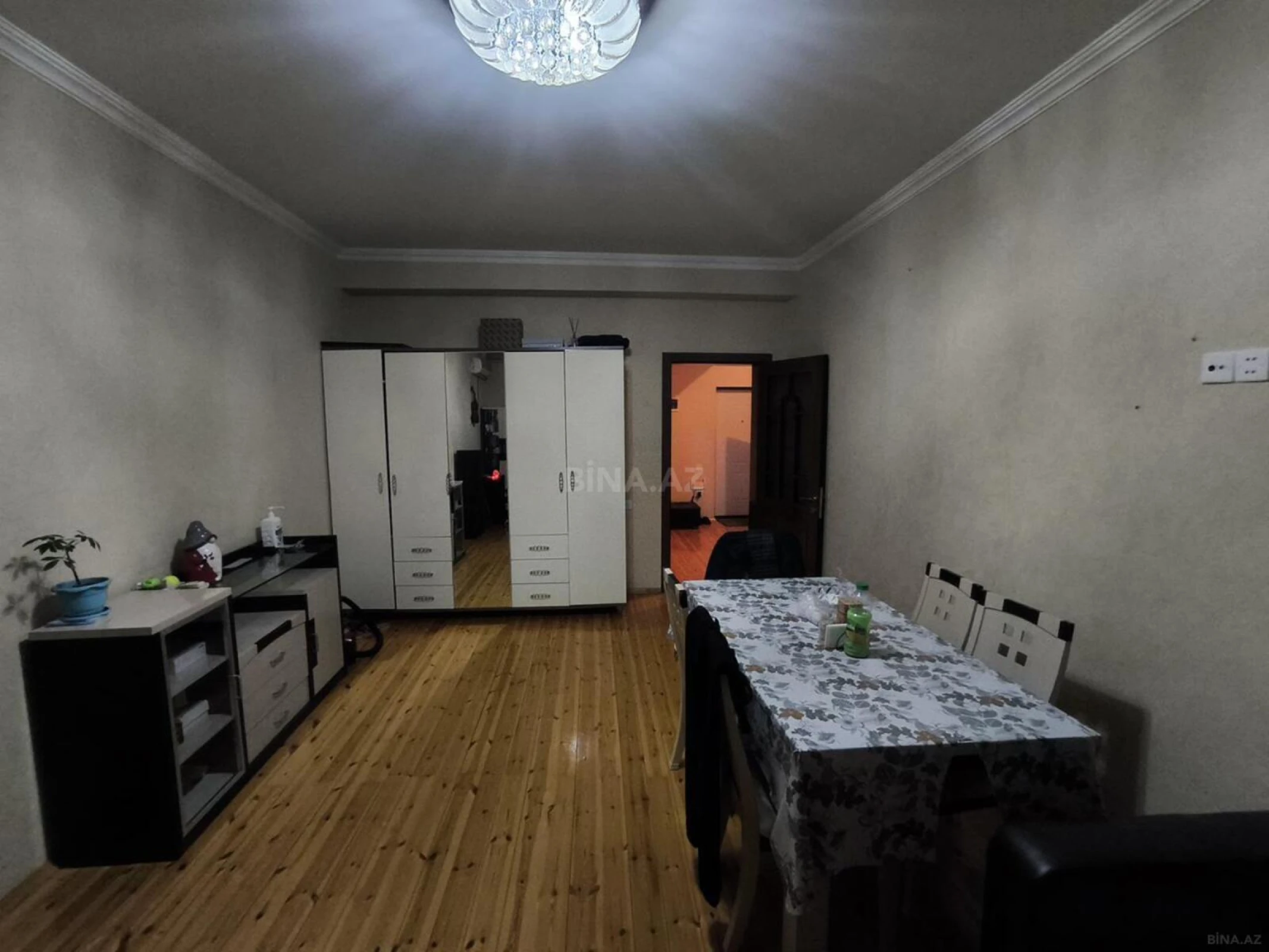 Kirayə verilir 2 otaqlı mənzil 65 m²