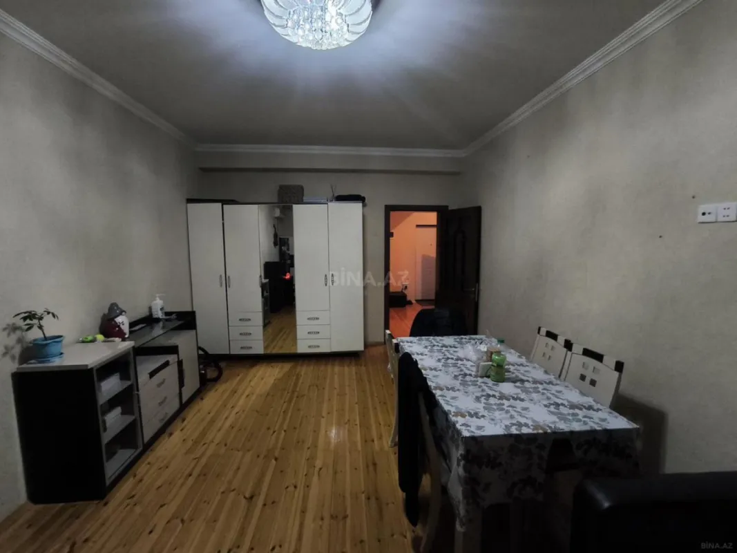 Kirayə verilir 2 otaqlı mənzil 65 m²