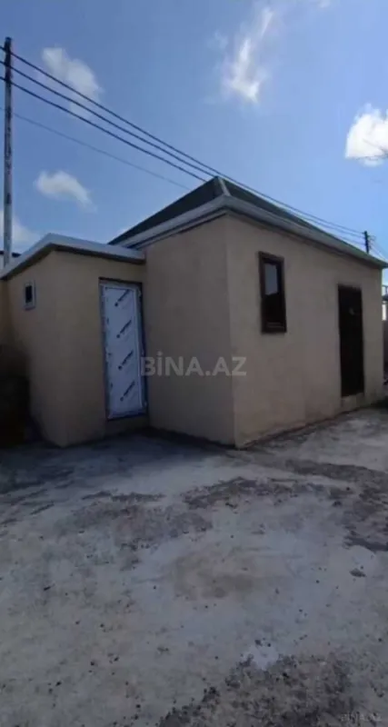 Satılır obyekt 900 m²