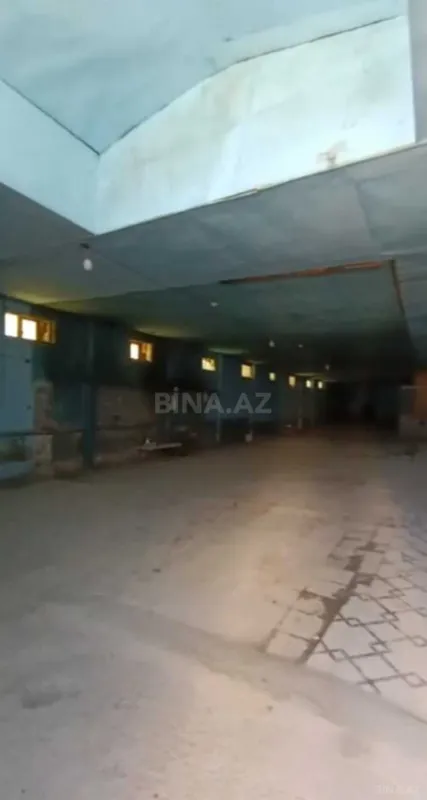 Satılır obyekt 900 m²