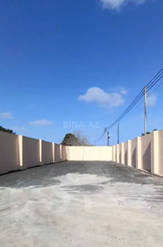 Satılır obyekt 900 m²