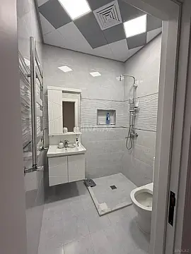 Satılır 2 otaqlı mənzil 64 m²