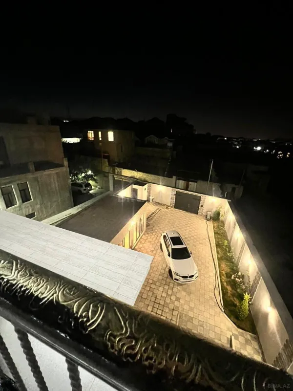 Satılır 6 otaqlı həyət evi 455 m²