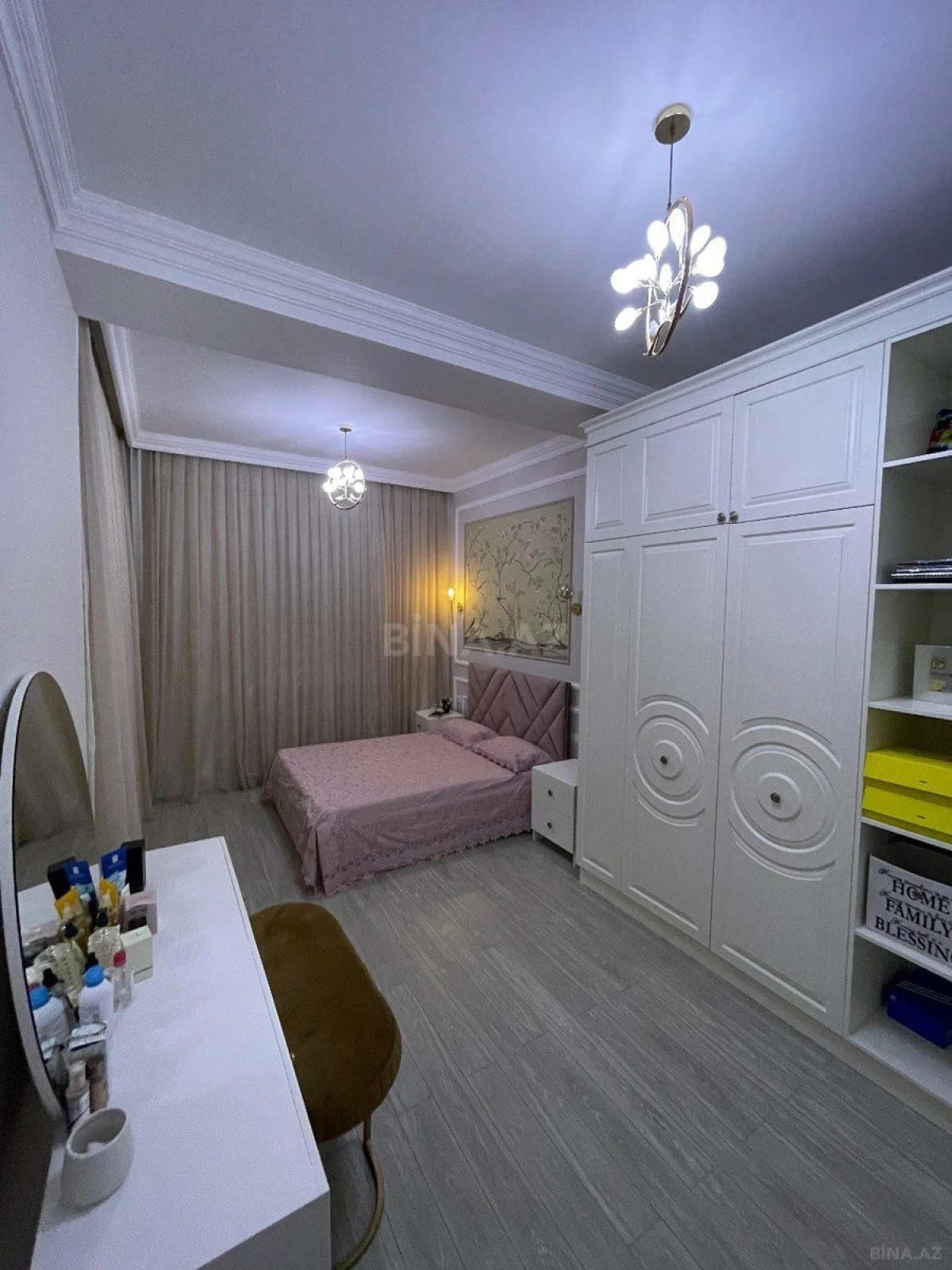 Satılır 6 otaqlı həyət evi 455 m²