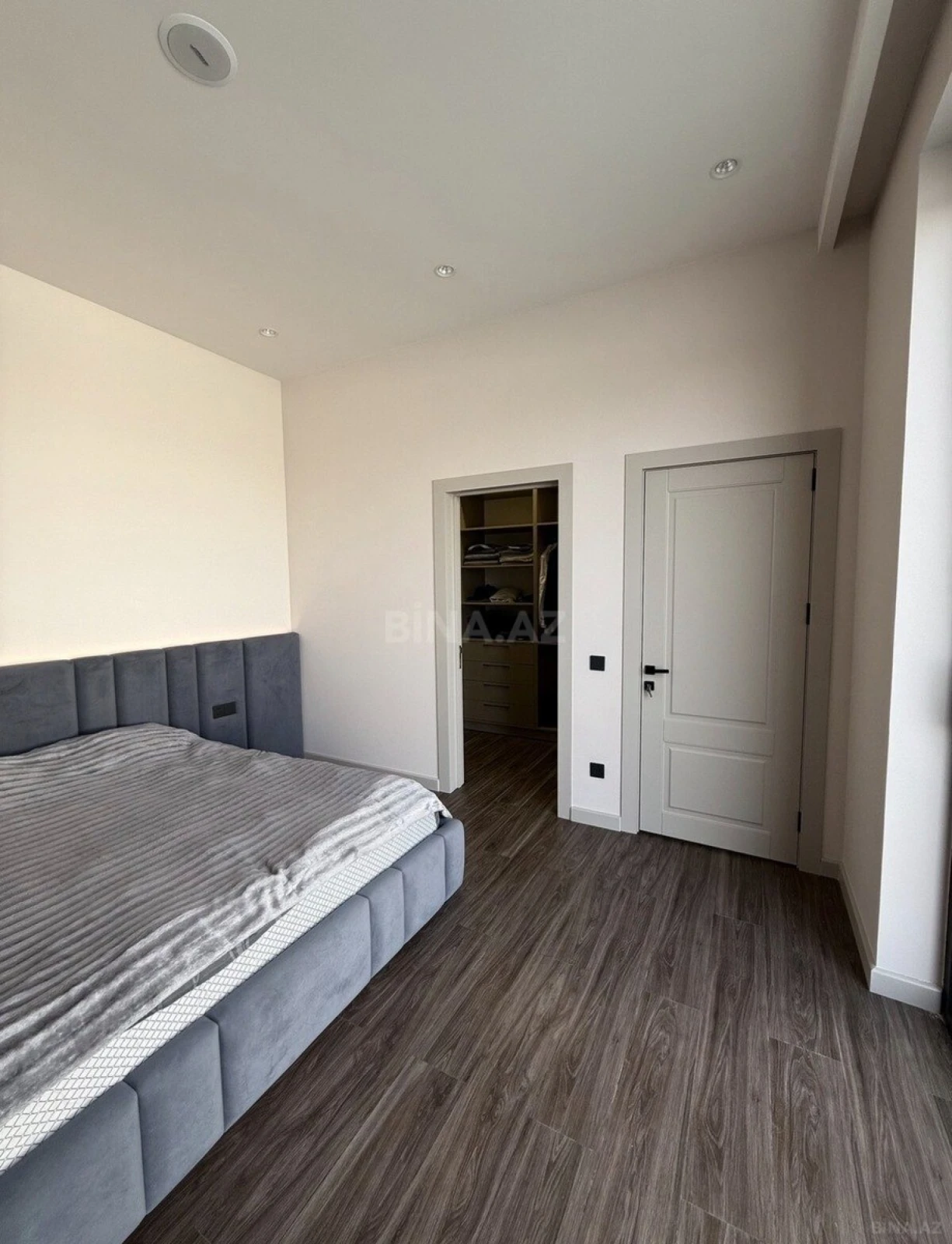 Kirayə verilir 4 otaqlı həyət evi 220 m²