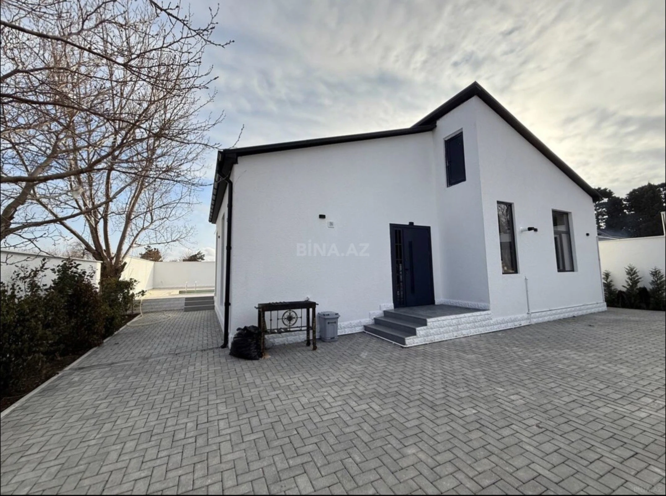 Kirayə verilir 4 otaqlı həyət evi 220 m²