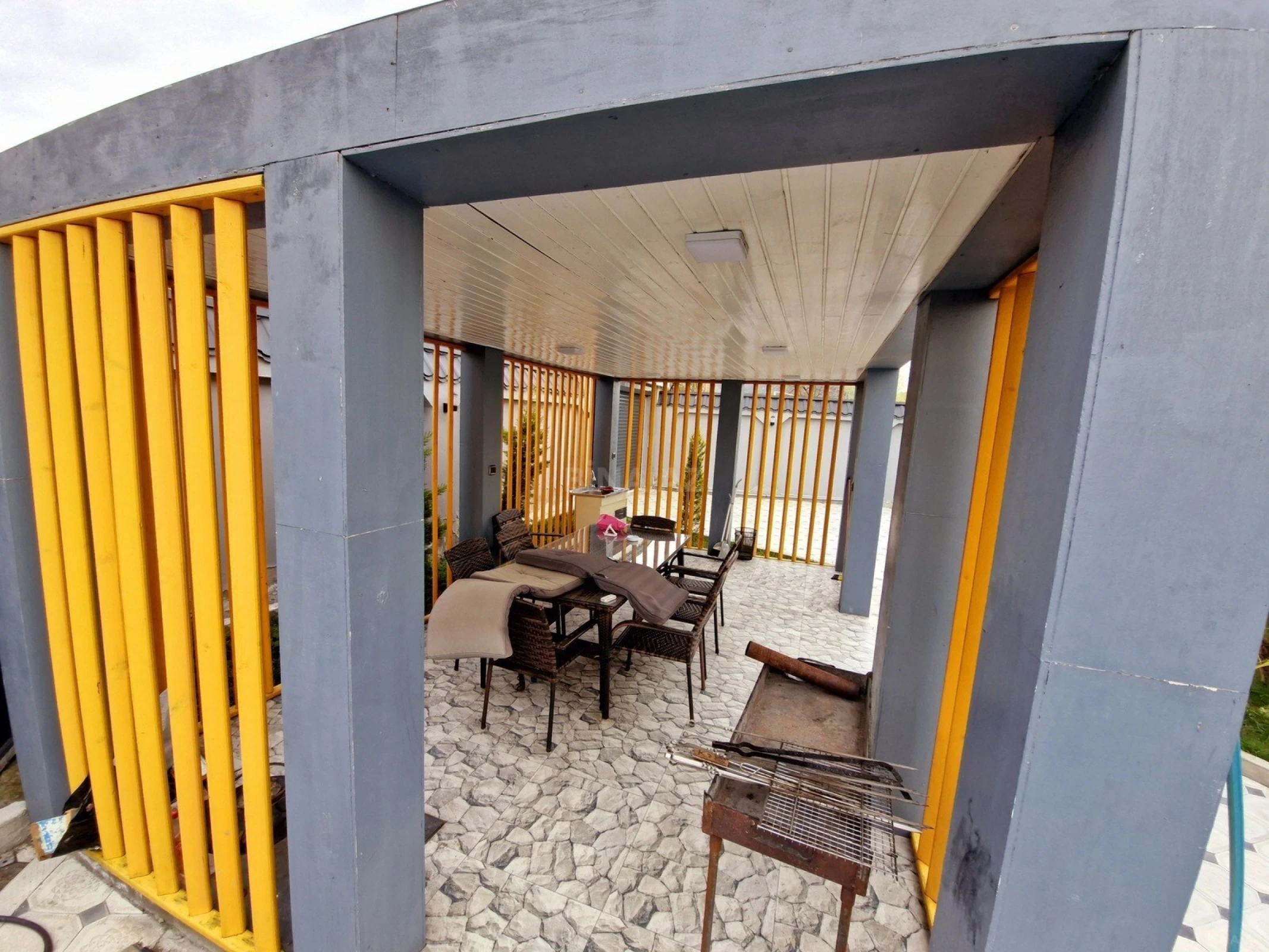 Kirayə verilir 5 otaqlı həyət evi 150 m²