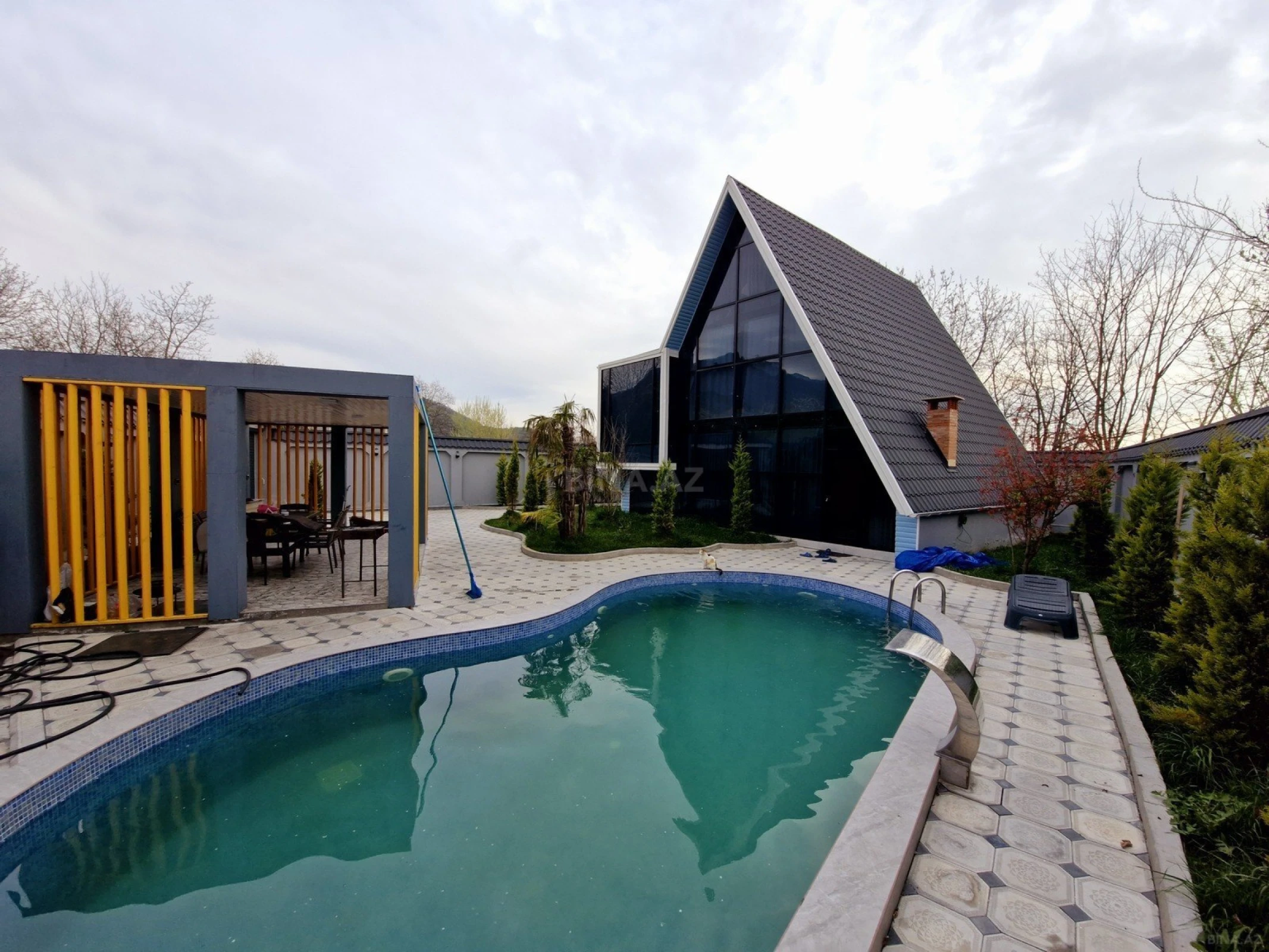 Kirayə verilir 5 otaqlı həyət evi 150 m²