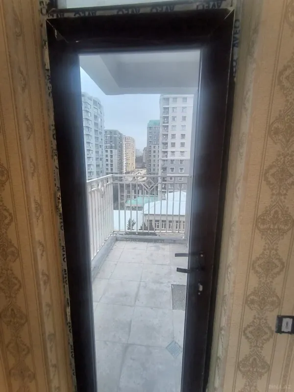 Satılır 3 otaqlı mənzil 112 m²