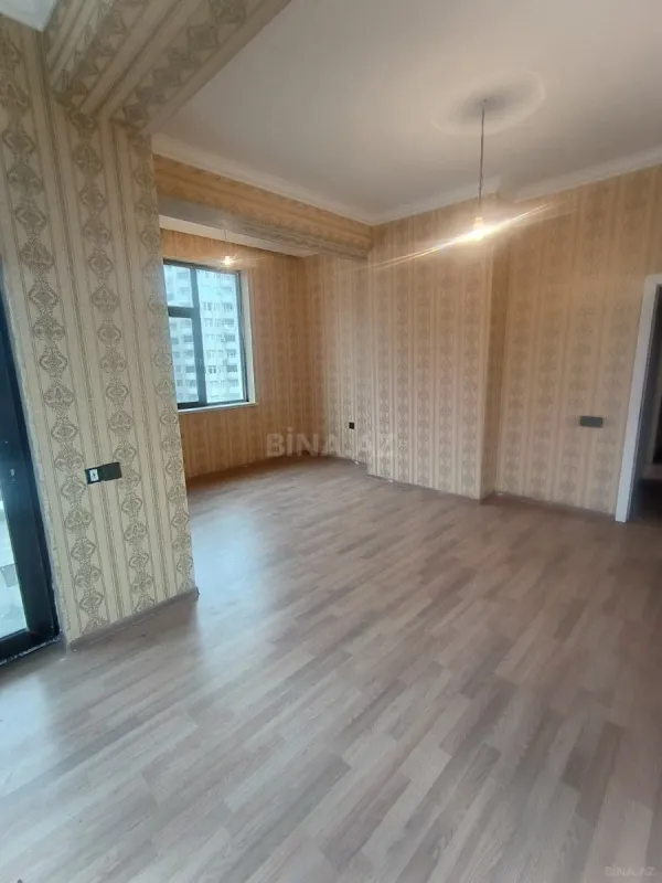 Satılır 3 otaqlı mənzil 112 m²