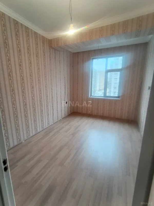 Satılır 3 otaqlı mənzil 112 m²