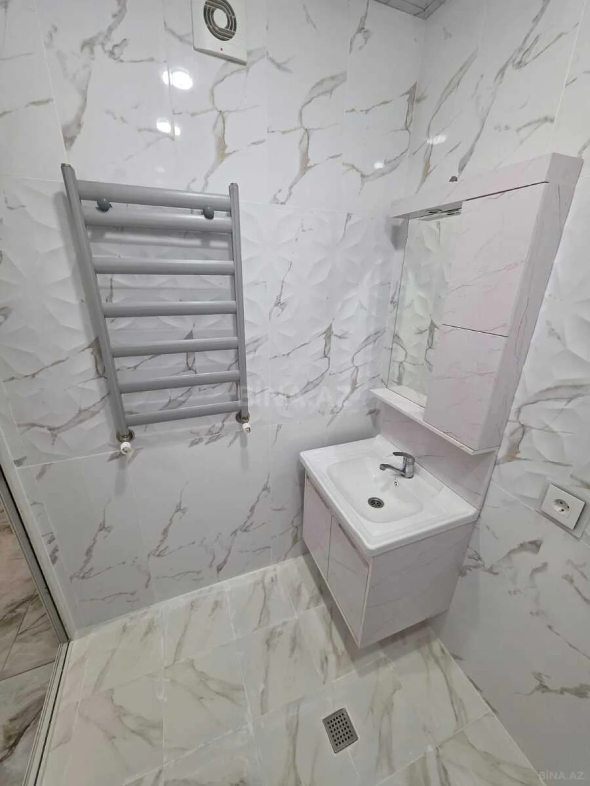 Satılır 3 otaqlı mənzil 80 m²